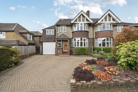 Norfolk Avenue, Sanderstead, Surrey... 5 bed semi