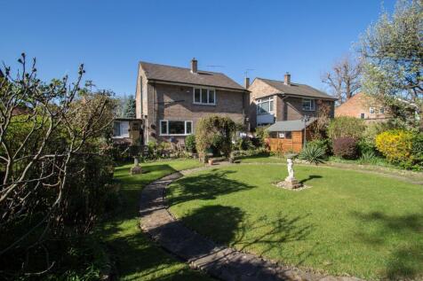 Thorkhill Gardens, Thames Ditton, KT7 4 bed detached house for sale