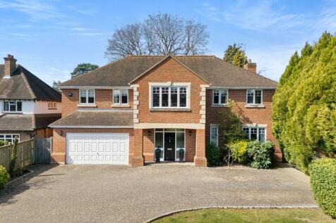 5 bedroom detached house for sale
