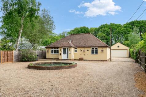 Green Lane, Ockham, GU23 3 bed detached house for sale