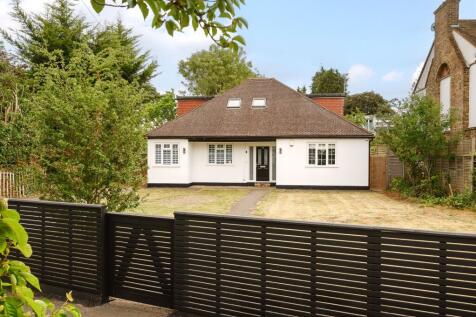 4 bedroom chalet for sale