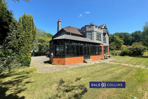9 bedroom detached house for sale