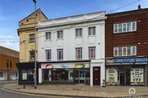 Terraced house for sale