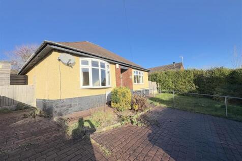 2 bedroom detached bungalow for sale