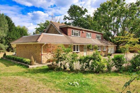 Chobham, Surrey 4 bed detached house for sale