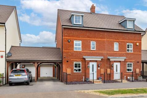 4 bedroom semi-detached house for sale