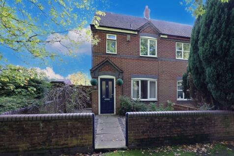 3 bedroom semi-detached house for sale