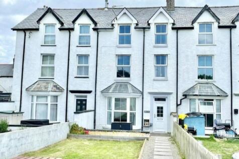 5 bedroom terraced house for sale