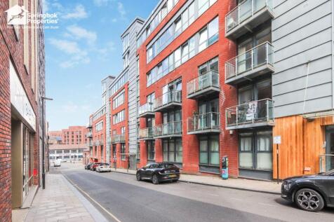 Studio flat for sale