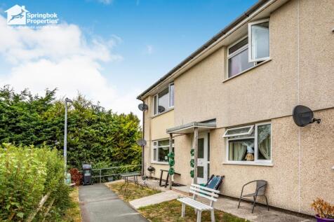 2 bedroom maisonette for sale