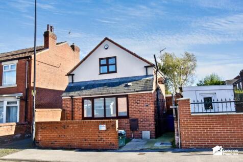 2 bedroom detached house for sale