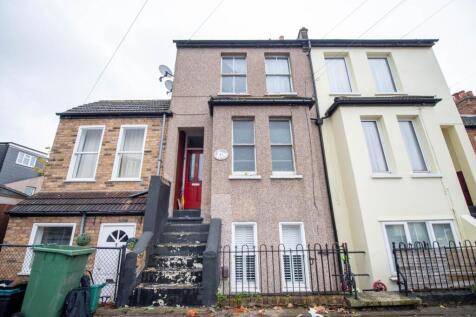 2 bedroom maisonette for sale