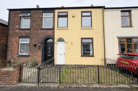 Leyland Lane, Leyland PR26 2 bed terraced house for sale