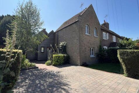 The Street, Woodnesborough 2 bed end of terrace house for sale
