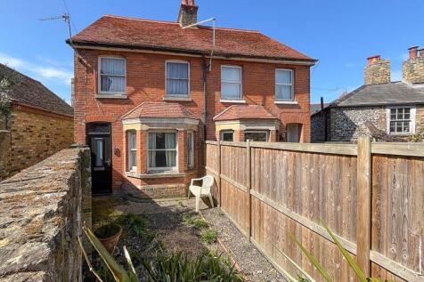 2 bedroom semi-detached house for sale