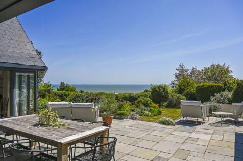 Kingsdown 3 bed detached bungalow for sale