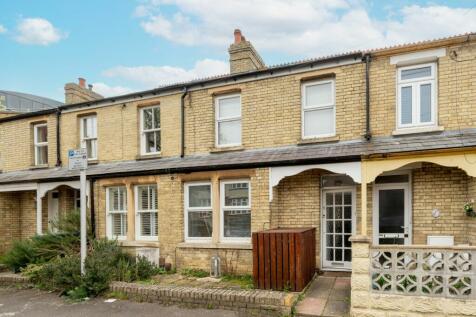 5 bedroom terraced house for sale