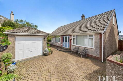 College View, Whitehaven CA28 4 bed detached bungalow for sale