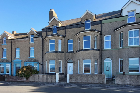 The Crescent, Seascale CA20 5 bed terraced house for sale