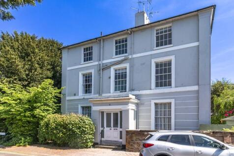 Cambridge Gardens, Tunbridge Wells 2 bed apartment for sale
