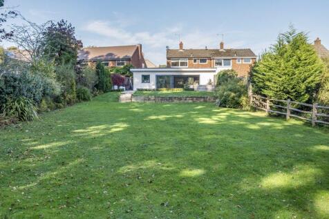 Chieveley Drive, Tunbridge Wells... 4 bed semi
