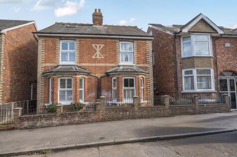 Erskine Park Road, Tunbridge Wells... 3 bed semi