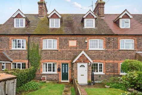Maidstone Road, Nettlestead, ME18 5HQ 2 bed terraced house for sale