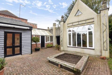 The Studio, Hadlow Castle, Hadlow... 2 bed bungalow for sale