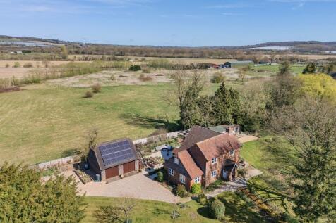 Common Road, Hadlow, TN11 3 bed property for sale