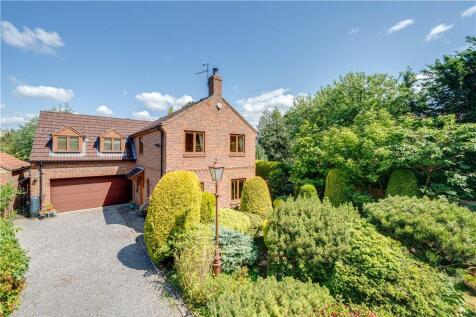 South Crescent, Ripon, North... 4 bed detached house for sale