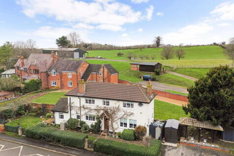 Ashorne 3 bed cottage for sale