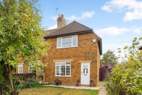 Butlers Marston, Warwick 2 bed end of terrace house for sale