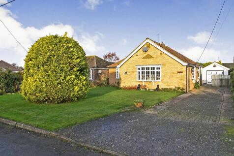 2 bedroom detached bungalow for sale