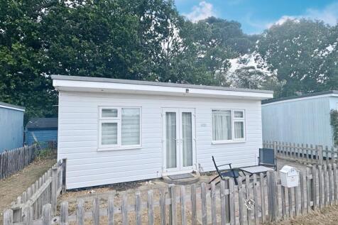 2 bedroom park home for sale