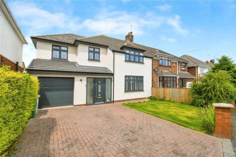 4 bedroom semi-detached house for sale