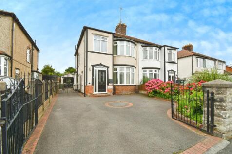 3 bedroom semi-detached house for sale