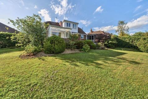 Horsegrove Avenue, Ticehurst 3 bed detached house for sale