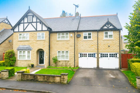 5 bedroom detached house for sale