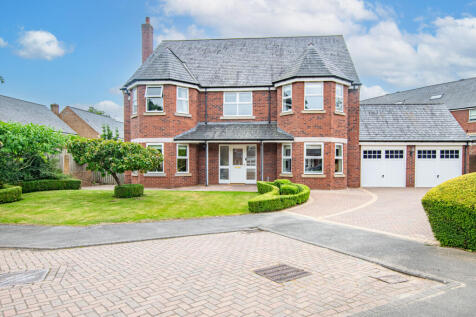 5 bedroom detached house for sale