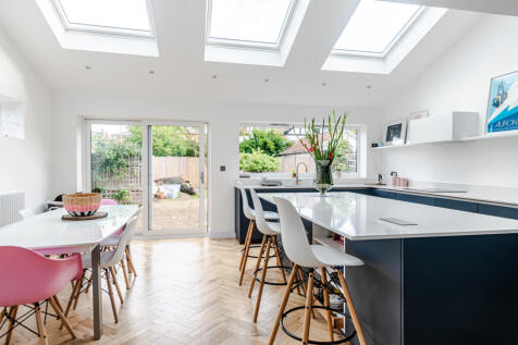 Leeds LS8 4 bed detached house for sale