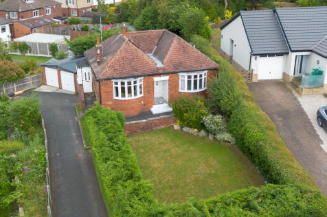 Leeds LS15 2 bed detached bungalow for sale