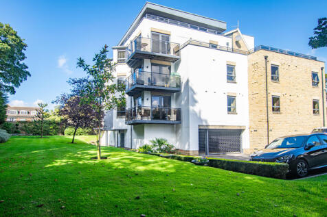 Leeds LS17 2 bed apartment for sale