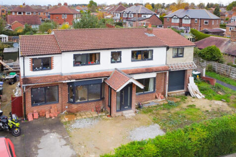 Tadcaster LS24 5 bed detached house for sale