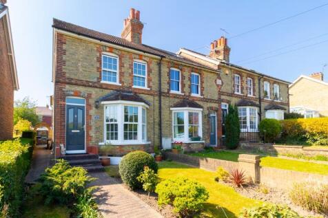 Oxted Road, Godstone 3 bed end of terrace house for sale