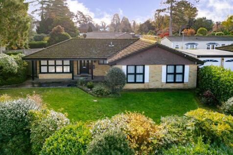 3 bedroom detached bungalow for sale