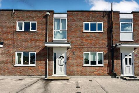 Grove Court, Beaconsfield, HP9 3 bed apartment for sale