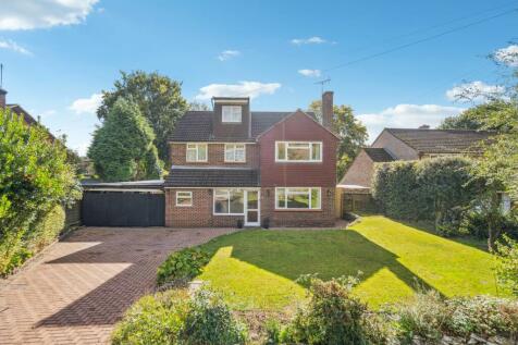 6 bedroom detached house for sale