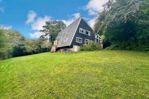 Hampden Hill, Beaconsfield, HP9 4 bed detached house for sale