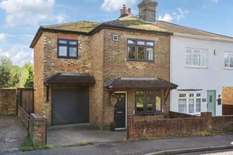 Lent Rise Road, Burnham, SL1 3 bed semi