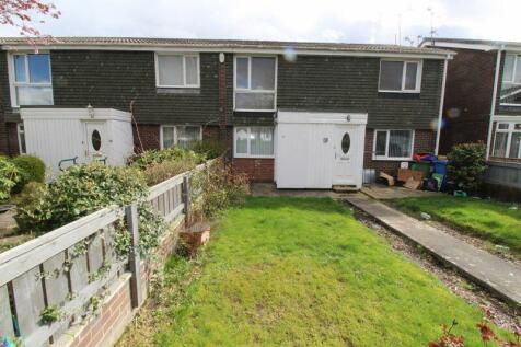 2 bedroom ground floor flat for sale